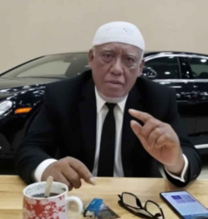 Direktur Eksekutif Lembaga Independen Pemerhati Pembangunan Sumatera Utara (LIPPSU) Azhari AM Sinik