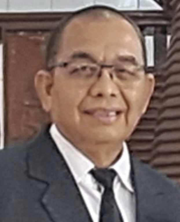Pengamat Ratama Saragih, SH